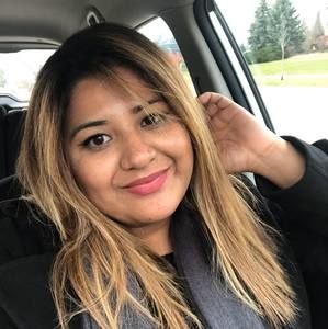 Meet your Posher, Roxana